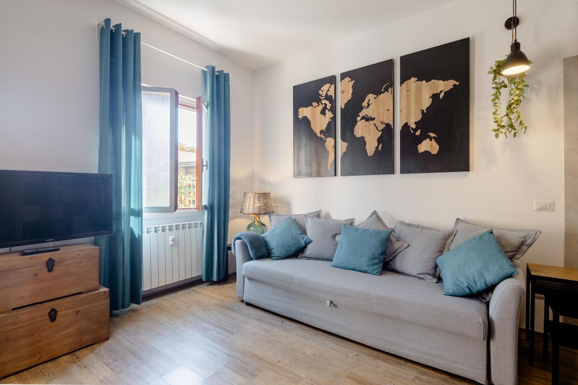 Open The Classic Wooden Shutters At A Cozy Nest Appartement Florence